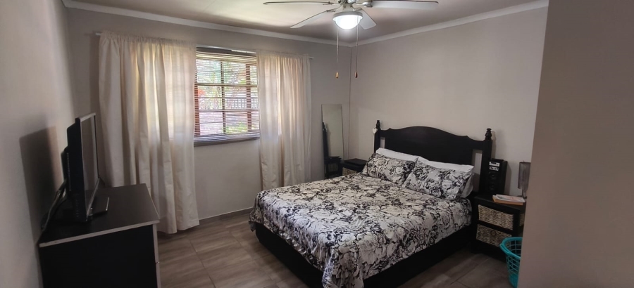 2 Bedroom Property for Sale in Geelhoutpark North West